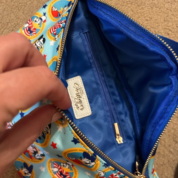 Little Sunflower Shop Disney Cruise Line Jumbo Fanny Pack - Picture 3 of 5